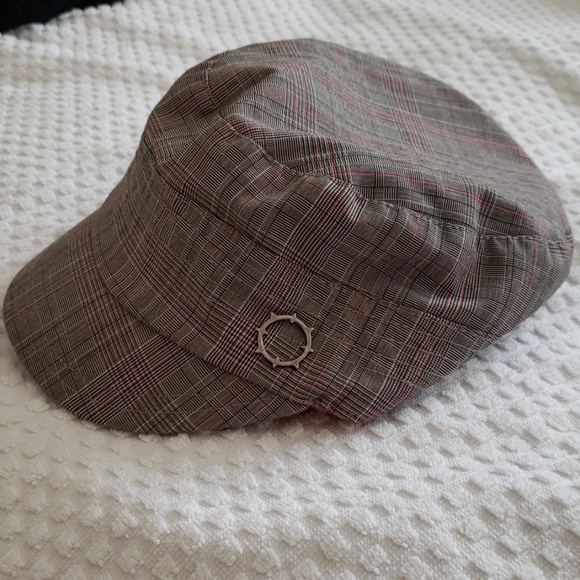 FREE with any order! Plaid empyre hat - Picture 1 of 1